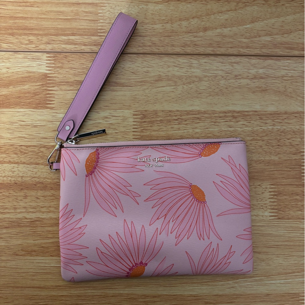 ♠️ NWOT Kate Spade wristlet ♠️